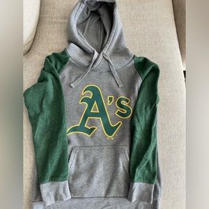 Women’s Fanatics Oakland Athletics Sweatshirt M